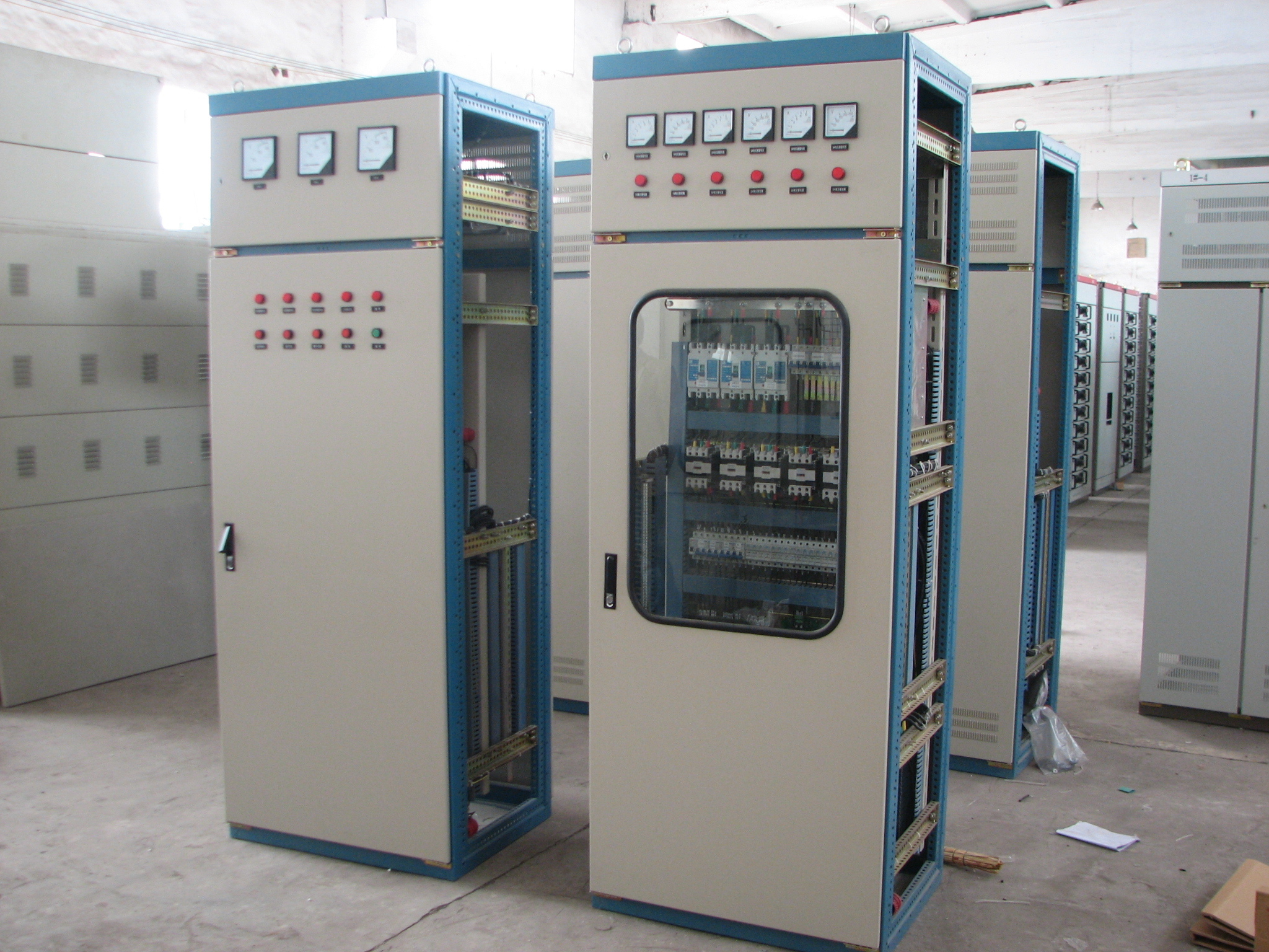 1.5KW變頻控制柜 驅(qū)動自動化系統(tǒng)的核心機(jī)電單元